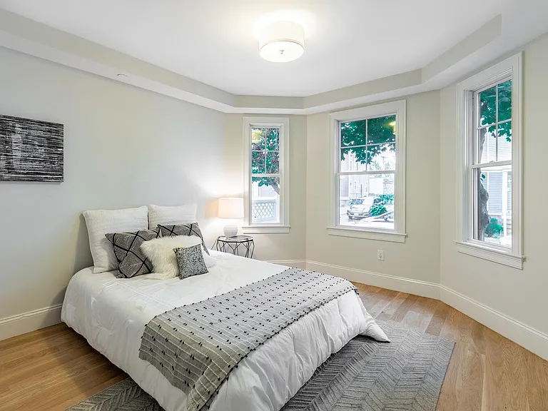 22 Peters St — Photo 12