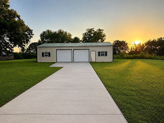 3rd image of 273 McPeters Rd