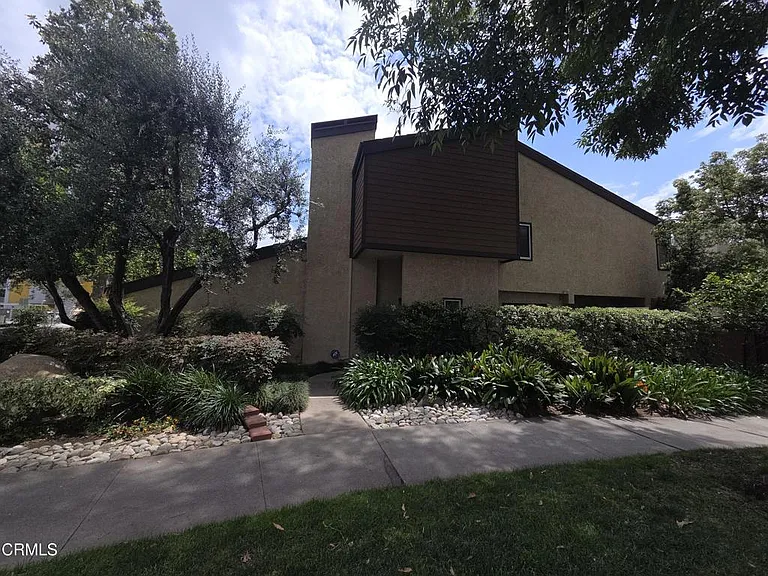 204 Cordova St — Photo 1