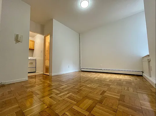 Rented by Building Equity Real Estate LLC | media 17