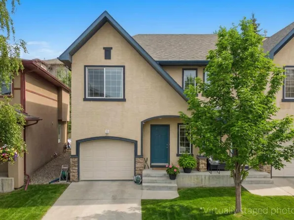 18 Hidden Creek Rise NW, Calgary, AB T3A 6L5
