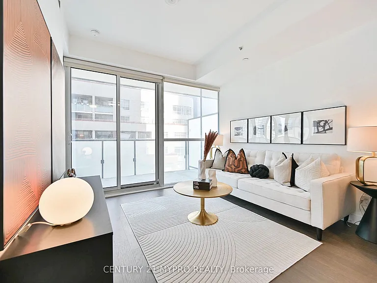 15 Grenville St #1007 — Photo 8