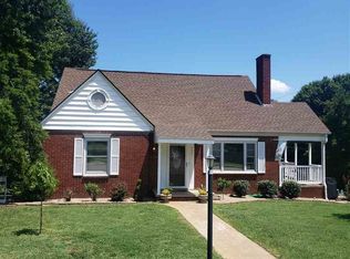 522 4th St, Newport, TN 37821