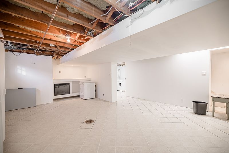 Winnipeg Apartment for rent - 2 Bedrooms — photo 10