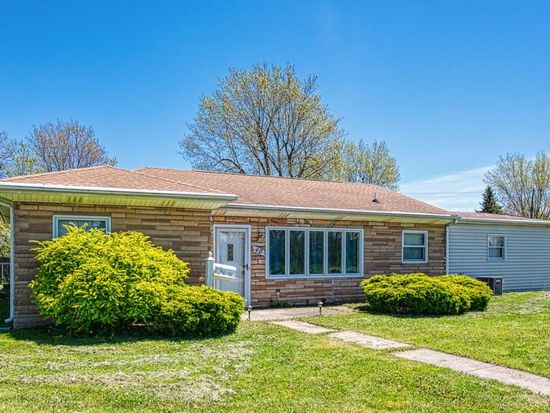 40 Bellingham Dr Williamsville Ny 14221 Zillow