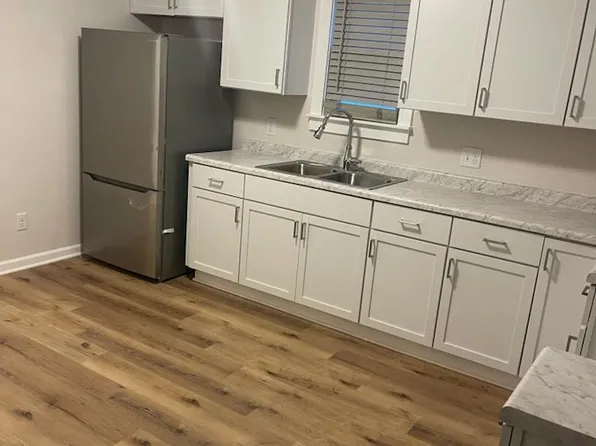 1104 W Chambers St #U, Milwaukee, WI 53206