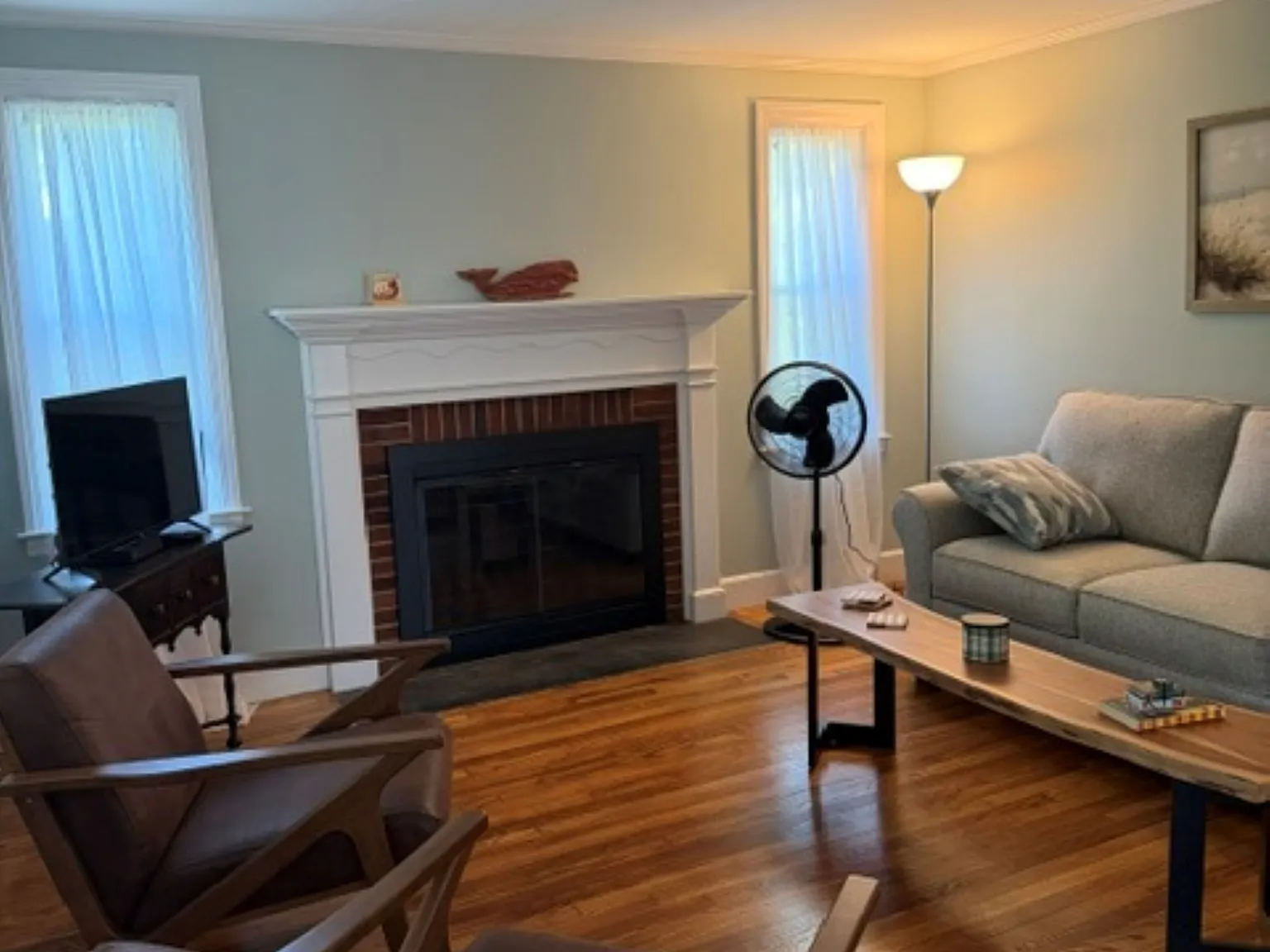 2 bed, 709 sqft, $2,000 — Photo 2