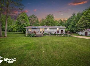 6847 N Lake Rd, Otter Lake, MI 48464