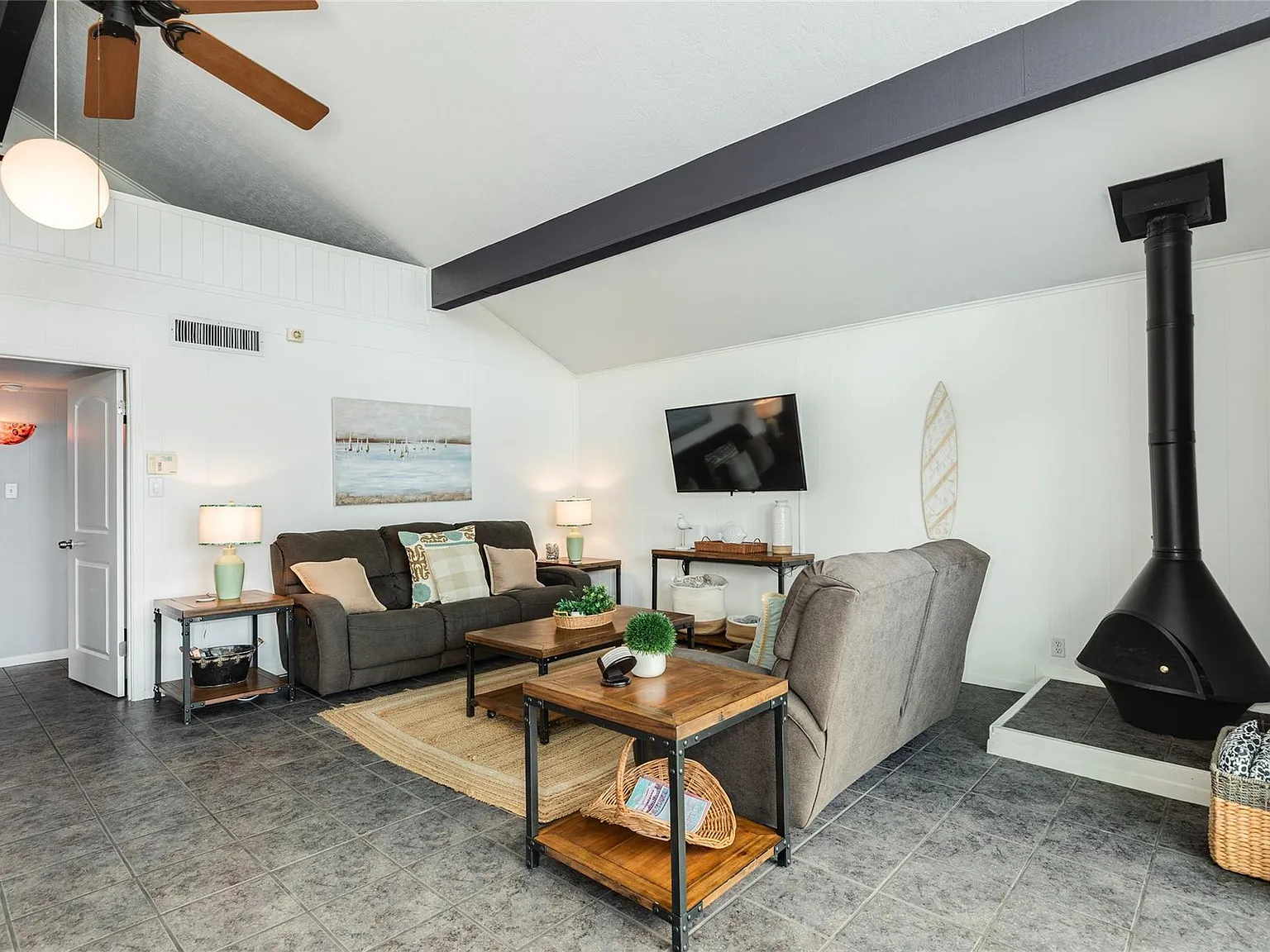 2 bed, 1.0 bath, 896 sqft, $1,800 — Photo 4