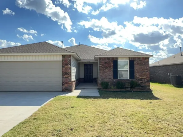 1925 Timber Dale Dr, Shawnee, OK 74804