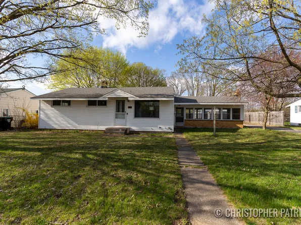 1333 Sunnyside St NE, Grand Rapids, MI 49525