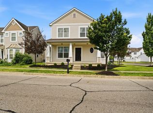 4721 Sahalee Dr, Grove City, OH 43123