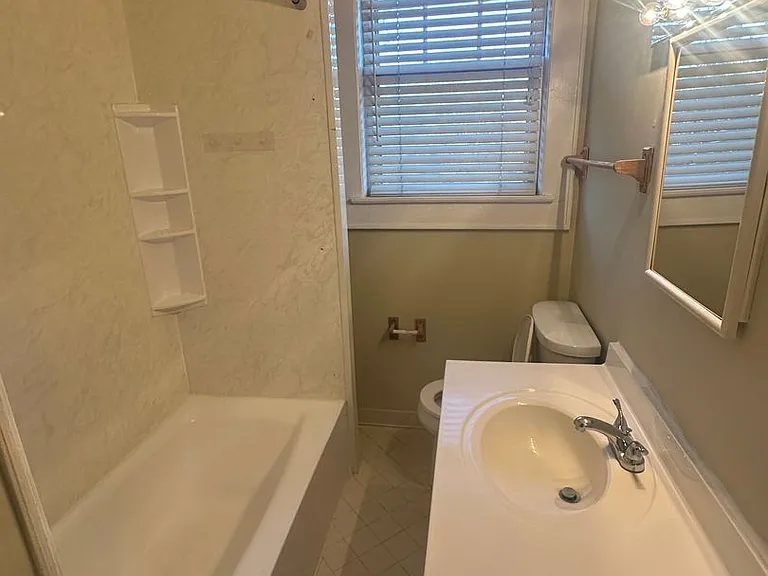 139-141 S. Pickens Street — Photo 12