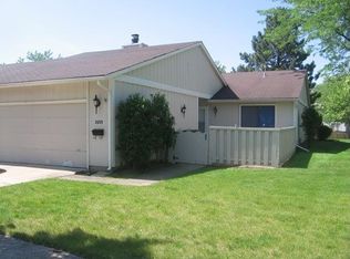 2659 Foxglove St, Woodridge, IL 60517