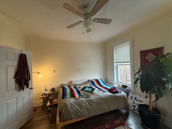 2nd image of 3016 42nd St APT 3L
