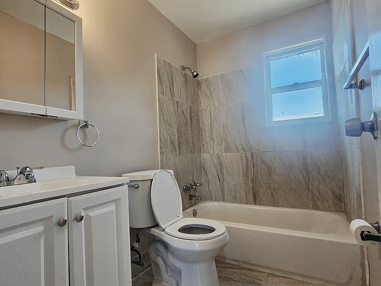 226B Sawmill Rd — Photo 5