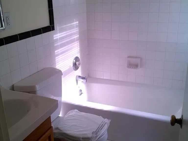 909 Montgomery Ave — Photo 6