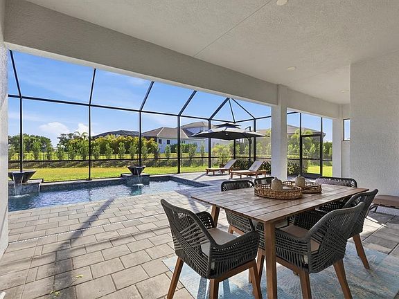 3rd image of 4950 Kiva Cir