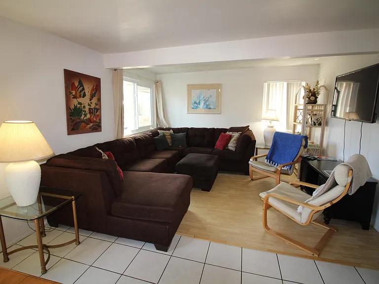 822 Island Ct — Photo 31