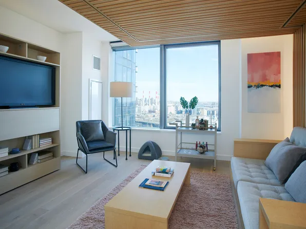 3 Court Square image 5 of 10