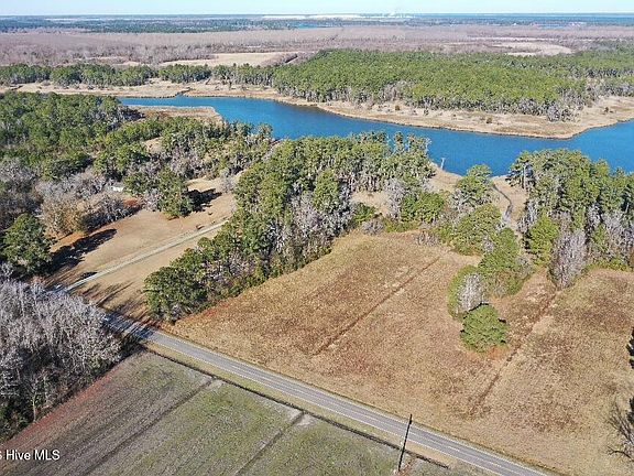 3rd image of 1912 Spring Creek Road