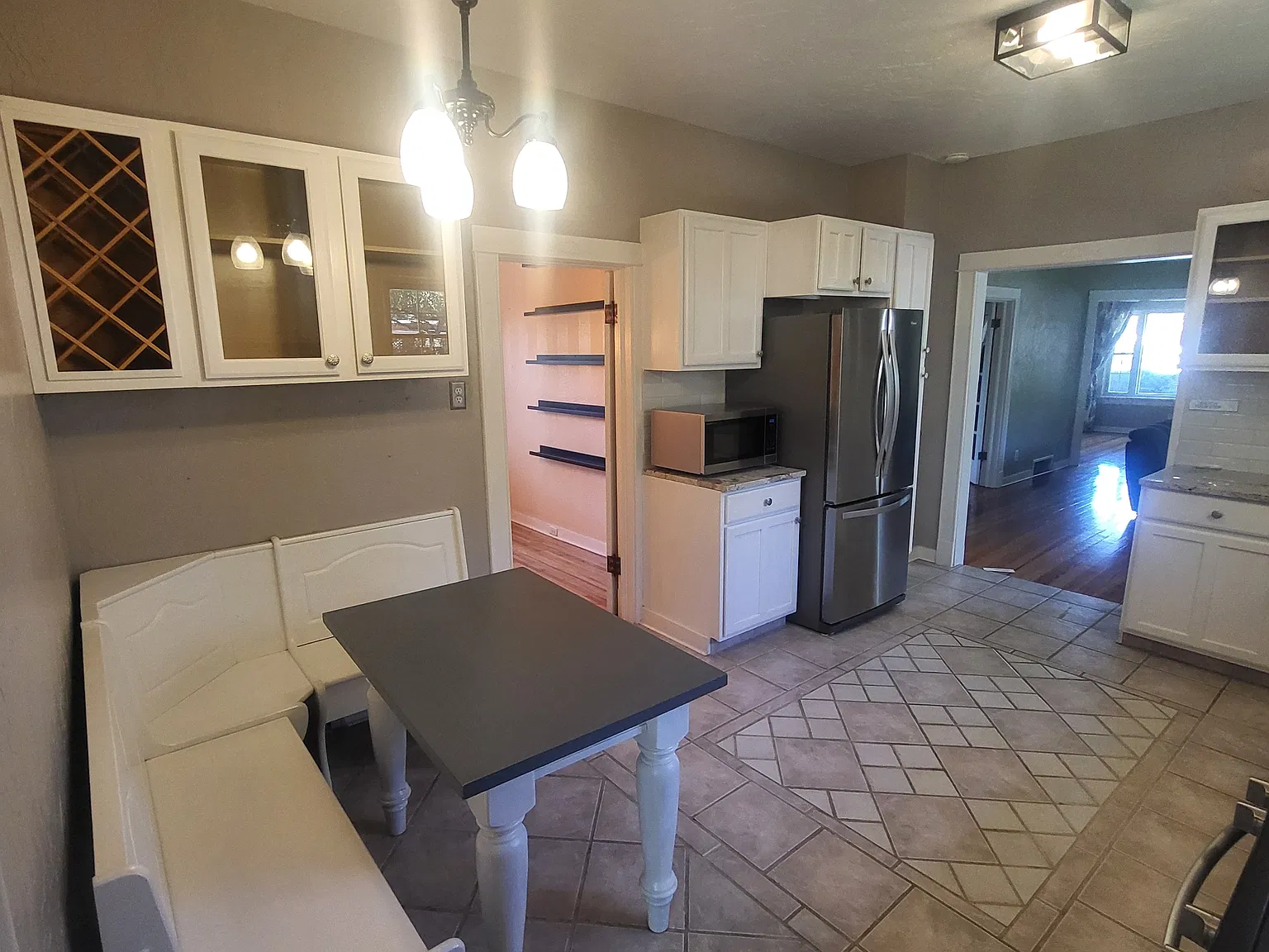 4 bed, 1770 sqft, $2,450 — Photo 4