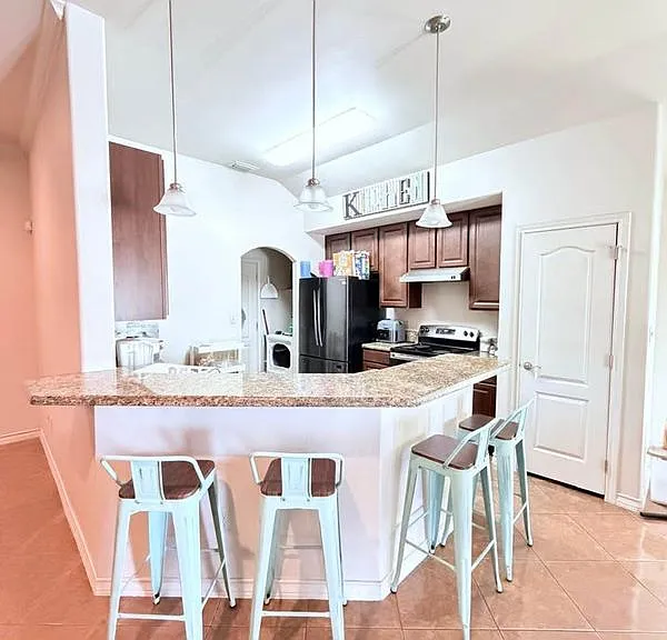 4565 Osborne Ave — Photo 4