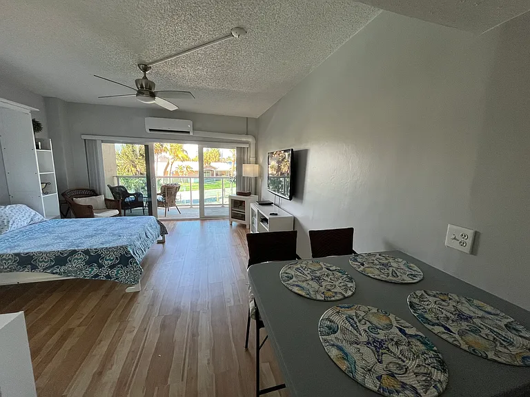 880 Mandalay Ave #N112 — Photo 35