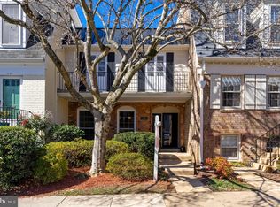 1110 Wimbledon Dr, Mc Lean, VA 22101