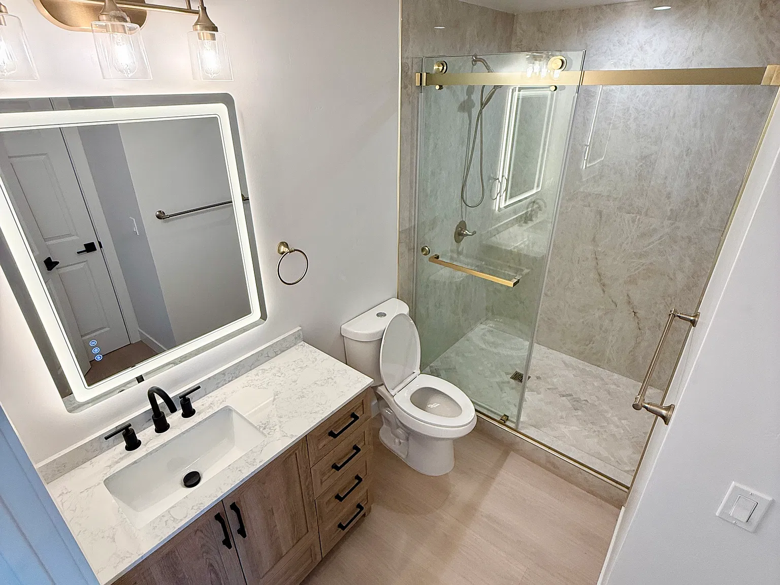 1 bed, 405 sqft, $2,600 — Photo 2