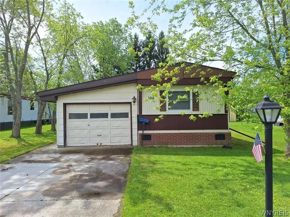 108 Bush Gdns, Alden, NY 14004
