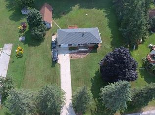 4019 Village Dr, Whitelaw, WI 54247