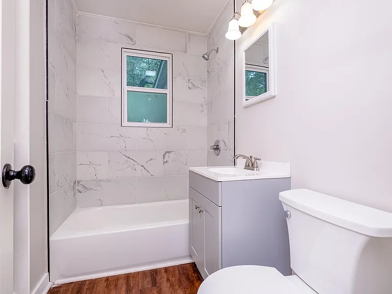 1808 S Pierce St — Photo 4