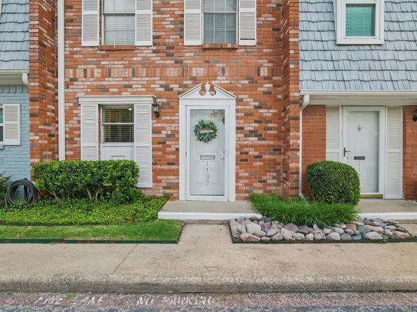 1137 Roaring Springs Rd, Fort Worth, TX 76114