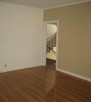 3rd image of 2025 Cheremoya Ave