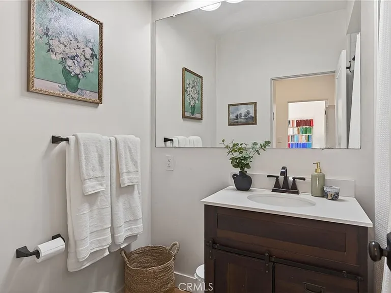 223 N Padre Juan Ave — Photo 24