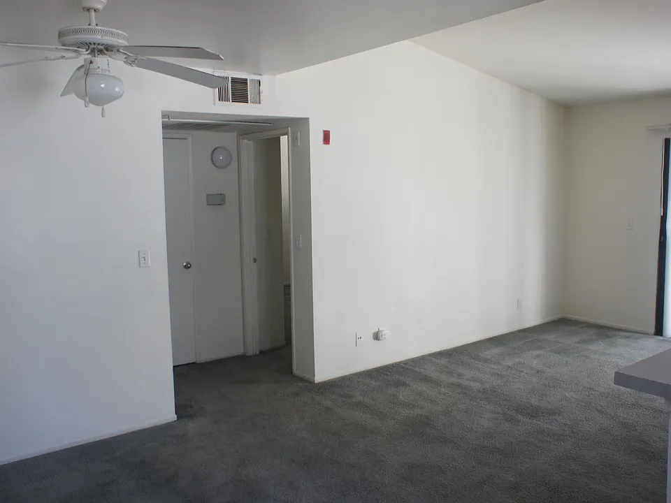410 S Clementine St #108