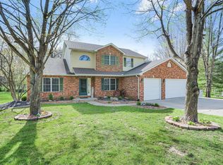 110 Hillside Ct, Collinsville, IL 62234