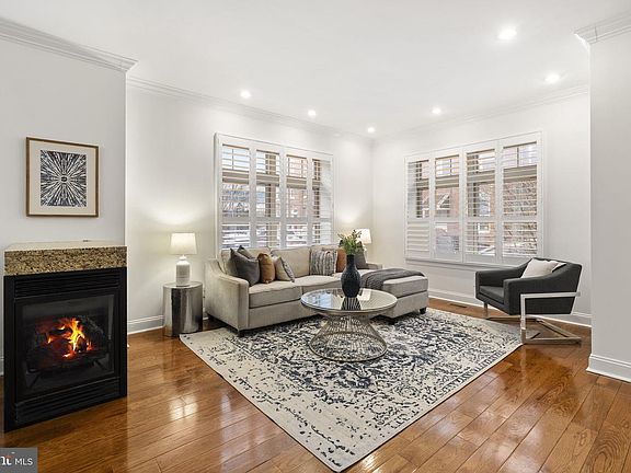 3rd image of 1314 Federal St