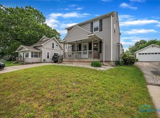 2609 Oak Grove Pl, Toledo, OH 43613