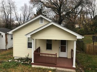 431 Adrian Dr, Saint Louis, MO 63137