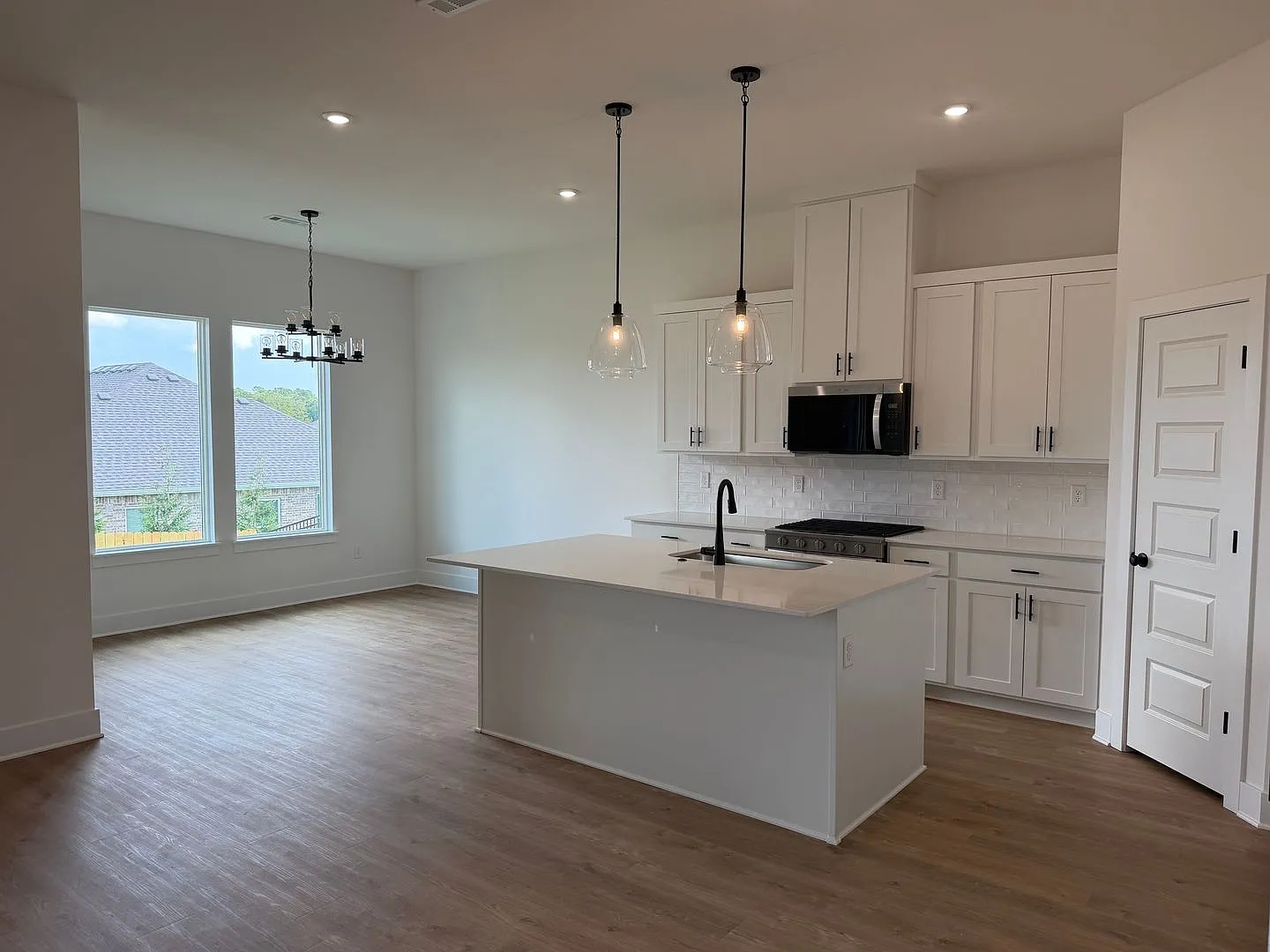 New Construction! — Photo 2