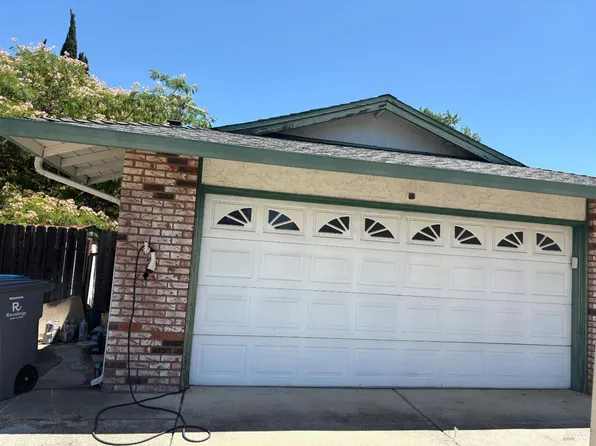 755 Oakmeade Drive, Vacaville, CA 95687