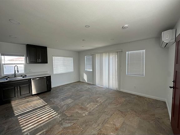 3rd image of 32856 Whitehaven Ct #1