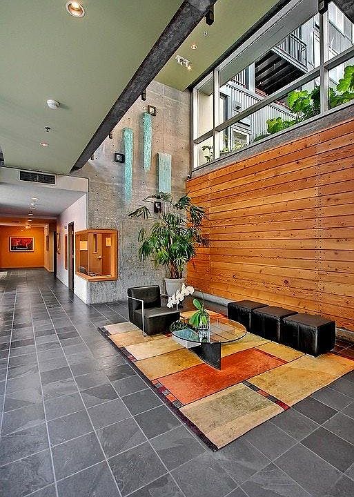 Concierge and Lounge