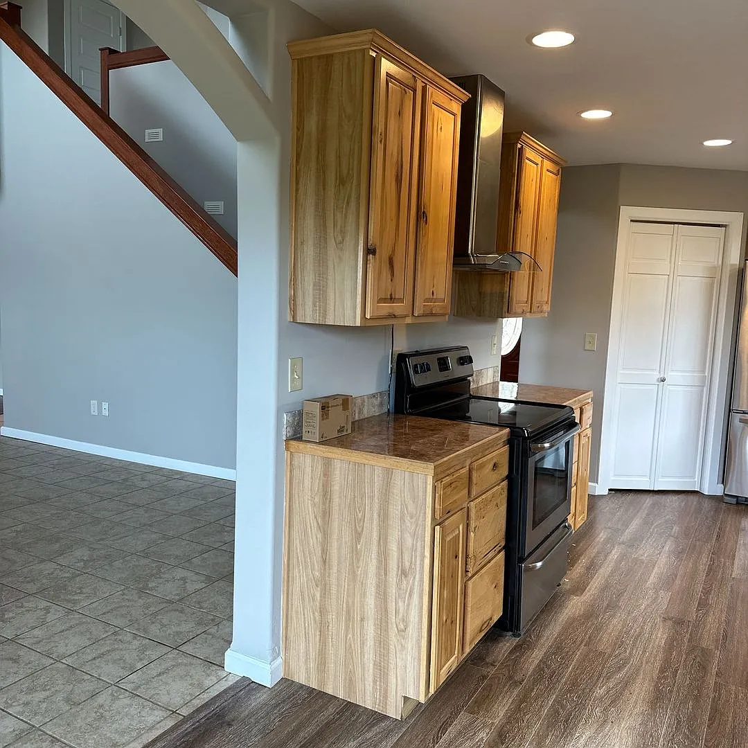 Stunning Oceanfront Home for Lease Unmatched Views & Coastal Living! — Photo 4