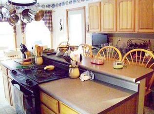 2252 W Chippewa River Rd, Midland, MI 48640