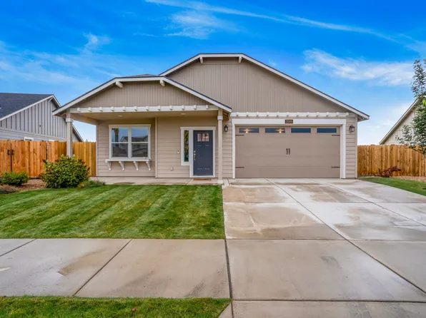 2569 NW Upas Way, Redmond, OR 97756