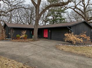 3922 Brinkwood Rd, Des Moines, IA 50310