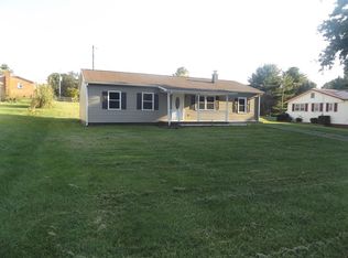 29 Senior Rd, Woodlawn, VA 24381